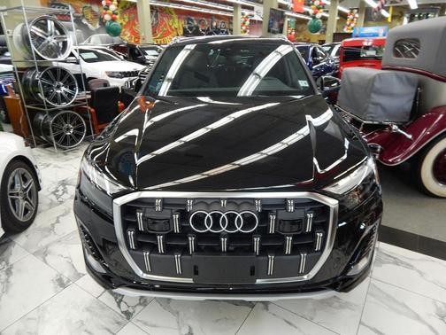 2025 Audi Q7 55 Premium Plus