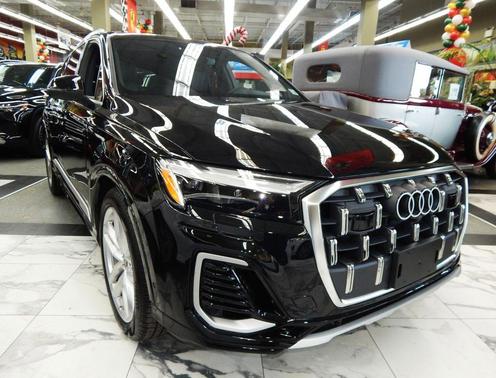2025 Audi Q7 55 Premium Plus