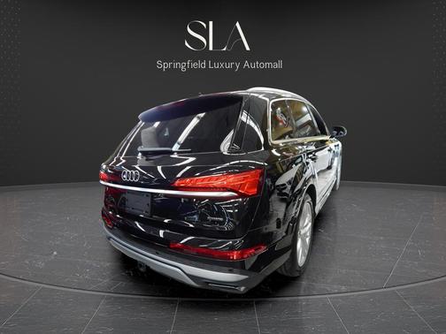 2025 Audi Q7 55 Premium Plus