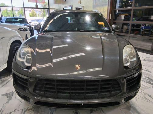 Agate Gray Metallic 2015 Porsche Macan Macan S