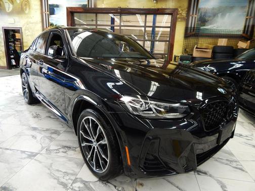 Brooklyn Grey Metallic 2024 BMW X4 xDrive30i