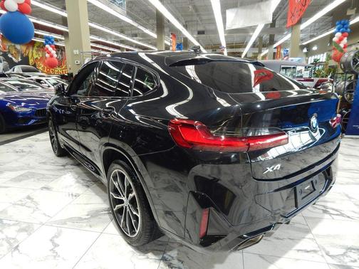 Brooklyn Grey Metallic 2024 BMW X4 xDrive30i