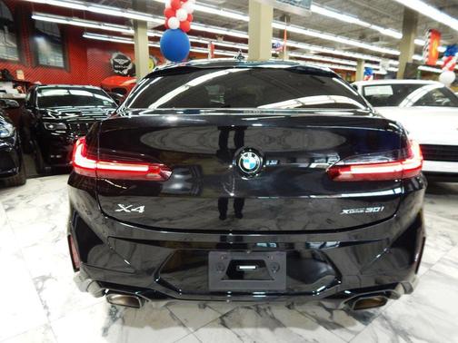 Brooklyn Grey Metallic 2024 BMW X4 xDrive30i