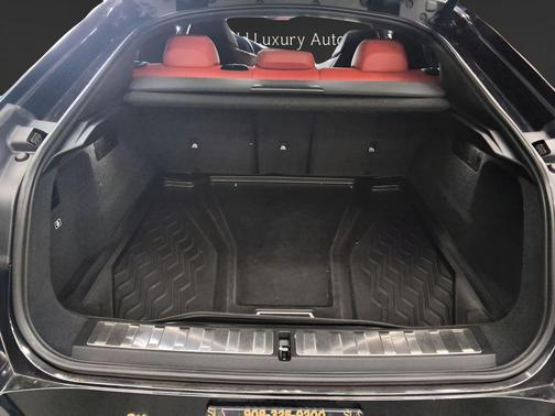 Black Sapphire Metallic 2022 BMW X6 M Base