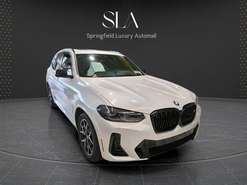 Mineral White Metallic 2024 BMW X3 M40i