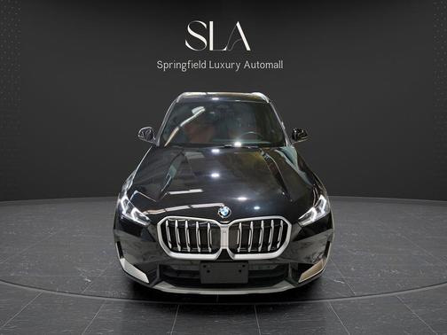 Black Sapphire Metallic 2025 BMW X1 xDrive28i