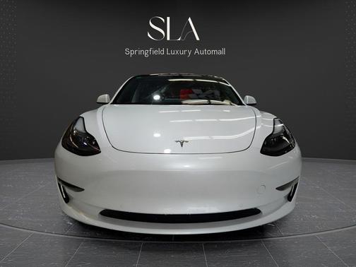 Pearl White Multi-Coat 2022 Tesla Model 3 Long Range