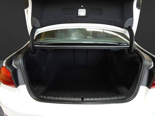 Alpine White 2019 BMW 530 xDrive