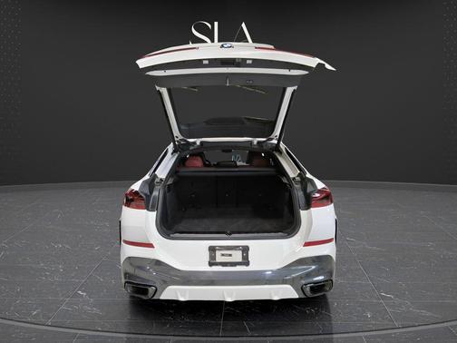 Alpine White 2026 BMW X6 xDrive40i