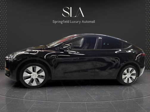 Solid Black 2024 Tesla Model Y Long Range Dual Motor All-Wheel Drive