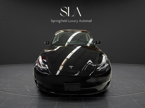 2024 Tesla Model Y Long Range Dual Motor All-Wheel Drive