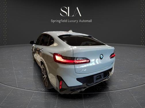 Gray Metallic 2025 BMW X4 xDrive30i