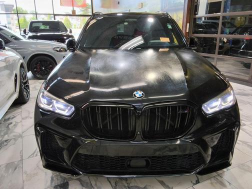 Black Sapphire Metallic 2020 BMW X5 M Base