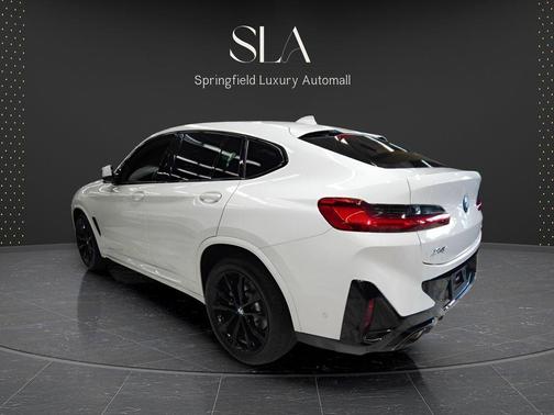 White 2022 BMW X4 xDrive30i