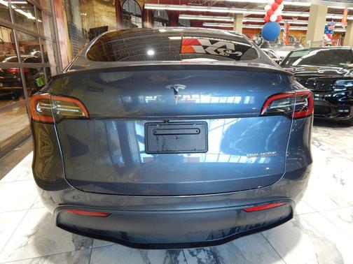 2022 Tesla Model Y Performance Dual Motor All-Wheel Drive