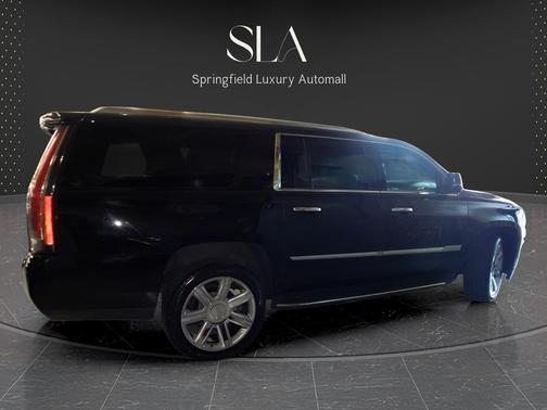 2019 Cadillac Escalade ESV Luxury