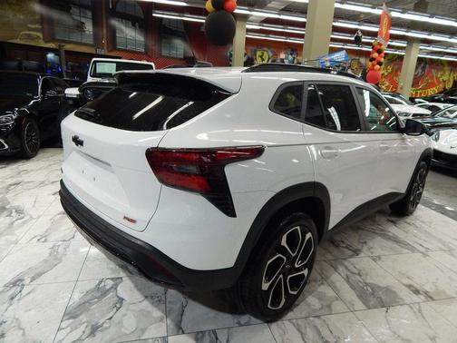2025 Chevrolet Trax FWD 2RS