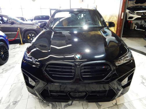 Mineral White Metallic 2024 BMW X5 M Base