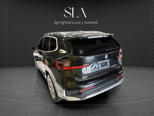 Black Sapphire Metallic 2025 BMW X1 xDrive28i