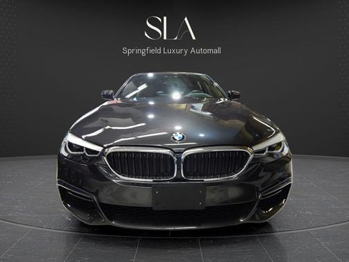 Bernina Grey Amber Effect Metallic 2022 BMW 540 i xDrive