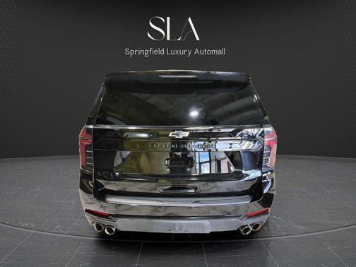 Black 2025 Chevrolet Suburban 4WD Z71