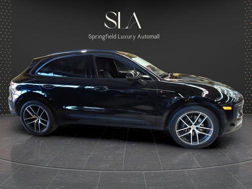 Black 2022 Porsche Macan Macan S
