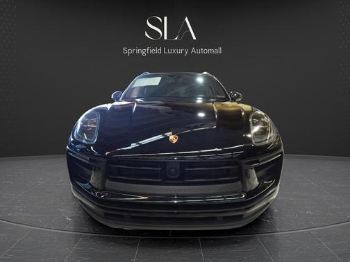 2022 Porsche Macan Base