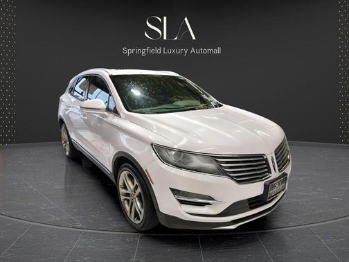 White Platinum Metallic Tri-Coat 2016 Lincoln MKC Reserve