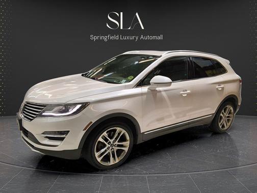 White Platinum Metallic Tri-Coat 2016 Lincoln MKC Reserve
