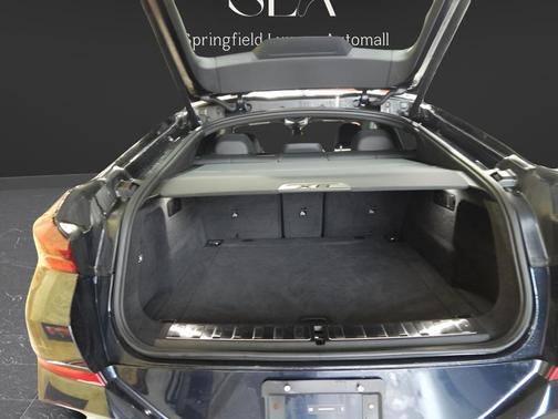 2025 BMW X6 xDrive40i