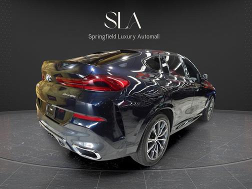 Carbon Black Metallic 2022 BMW X6 xDrive40i