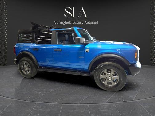 Velocity Blue Metallic 2025 Ford Bronco Big Bend