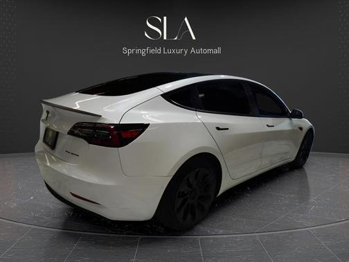 Pearl White Multi-Coat 2021 Tesla Model 3 Long Range