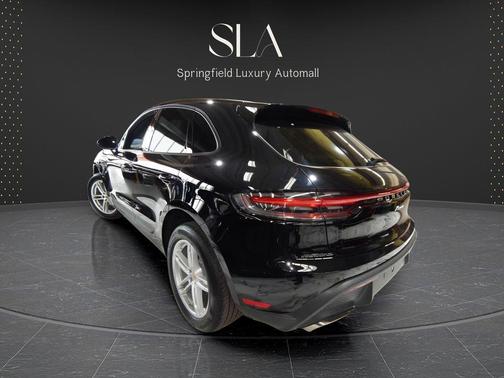 Black 2022 Porsche Macan Macan