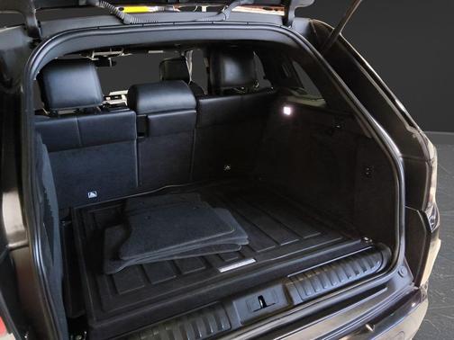 Black 2021 Land Rover Range Rover Sport HSE Silver Edition