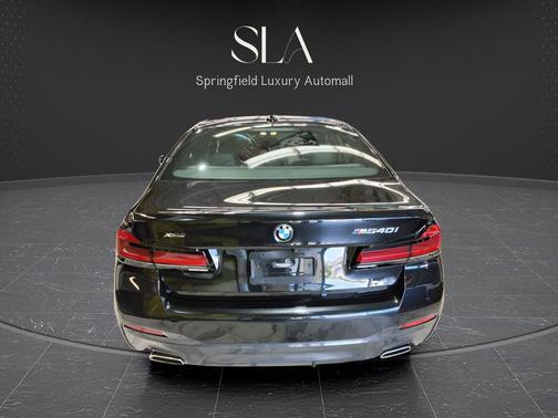 Black Sapphire Metallic 2021 BMW 540 xDrive