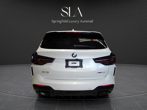 White 2024 BMW X3 xDrive30i