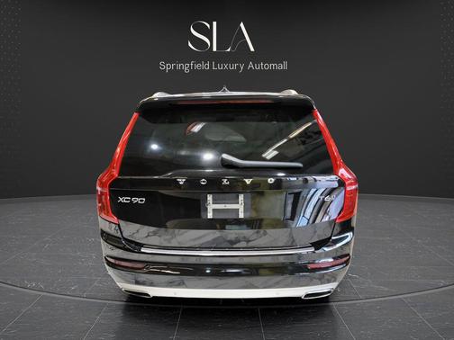 Onyx Black Metallic 2021 Volvo XC90 T6 Momentum