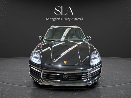 Black 2023 Porsche Cayenne Cayenne