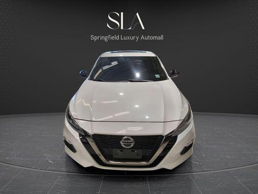 Pearl White Tricoat 2021 Nissan Altima SR Intelligent AWD