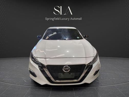 Pearl White Tricoat 2021 Nissan Altima SR Intelligent AWD