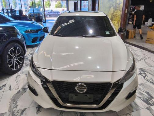 Pearl White Tricoat 2021 Nissan Altima SR Intelligent AWD