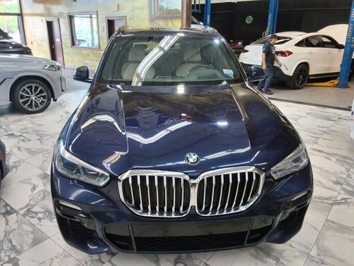 Phytonic Blue Metallic 2021 BMW X5 xDrive40i