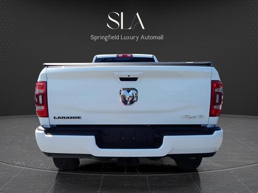 2024 RAM 3500 Laramie Crew Cab 4x4 8' Box