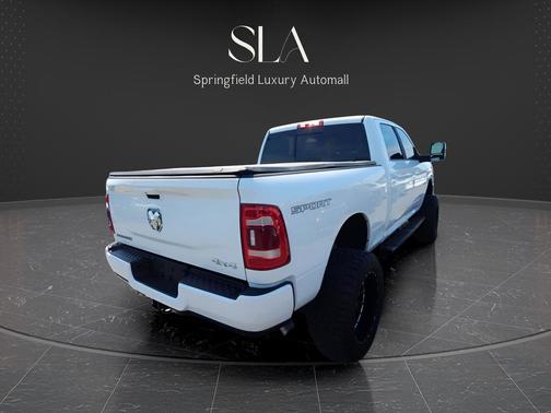 2024 RAM 3500 Laramie Crew Cab 4x4 8' Box