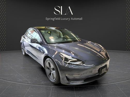 Gray 2022 Tesla Model 3 Long Range