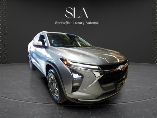 Sterling Gray Metallic 2025 Chevrolet Trax LT