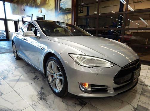 2014 Tesla Model S 