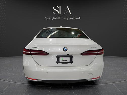 White 2025 BMW 530 xDrive