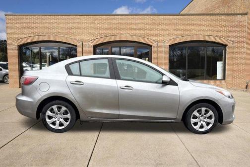2013 Mazda Mazda3 i Sport